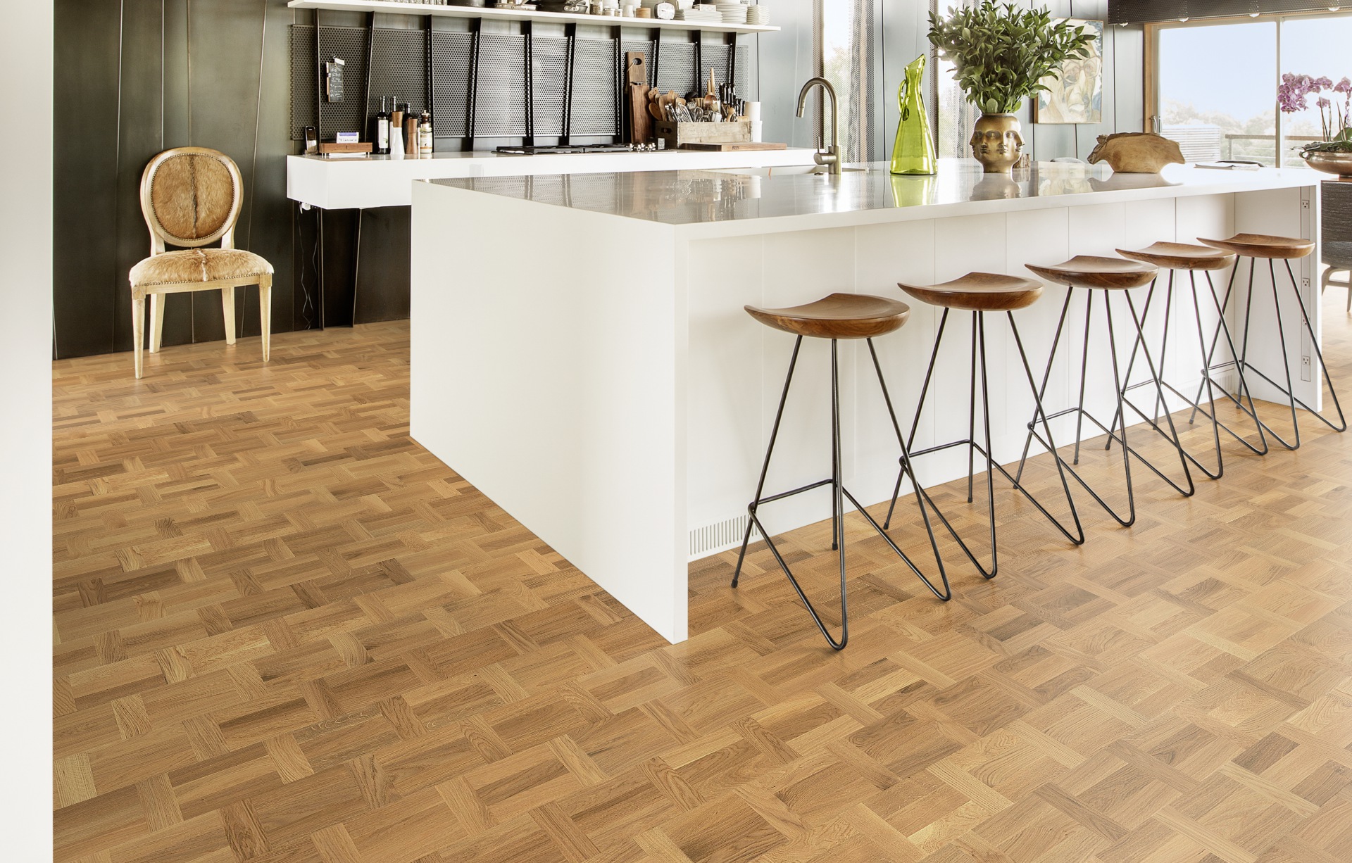 Паркетная доска Kahrs Европейский Ренессанс Дуб Палаццо Ровере Palazzo Rovere 153138EK50KW240 Variation 2426×198,5×15 фото в интерьере